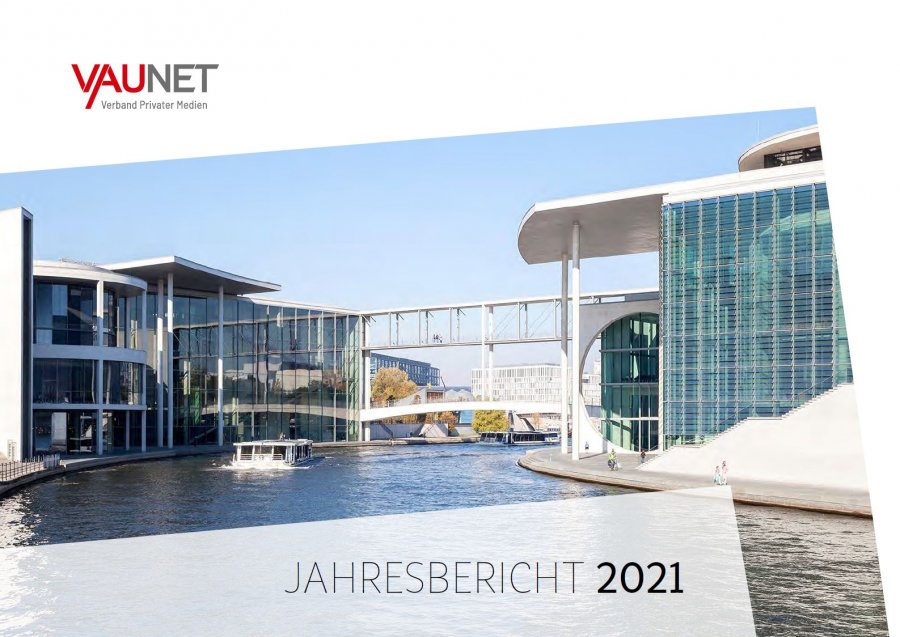 Das Deckblatt des VAUNET-Jahresberichts 2021